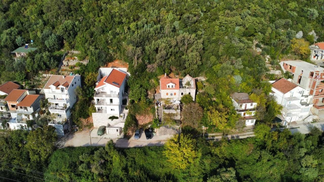 amforaproperty.com/Na prodaju zemljište na fantastičnoj lokaciji u Kumboru 19.561 m², Herceg Novi: Zemljište za luksuznu izgradnju vila i stambenih objekata