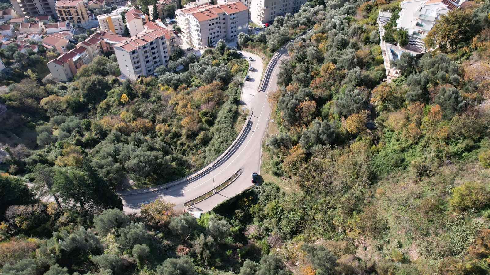 amforaproperty.com/Urbanizovan plac za izgradnju hotela u Petrovcu sa pogledom na more, 1320 m²