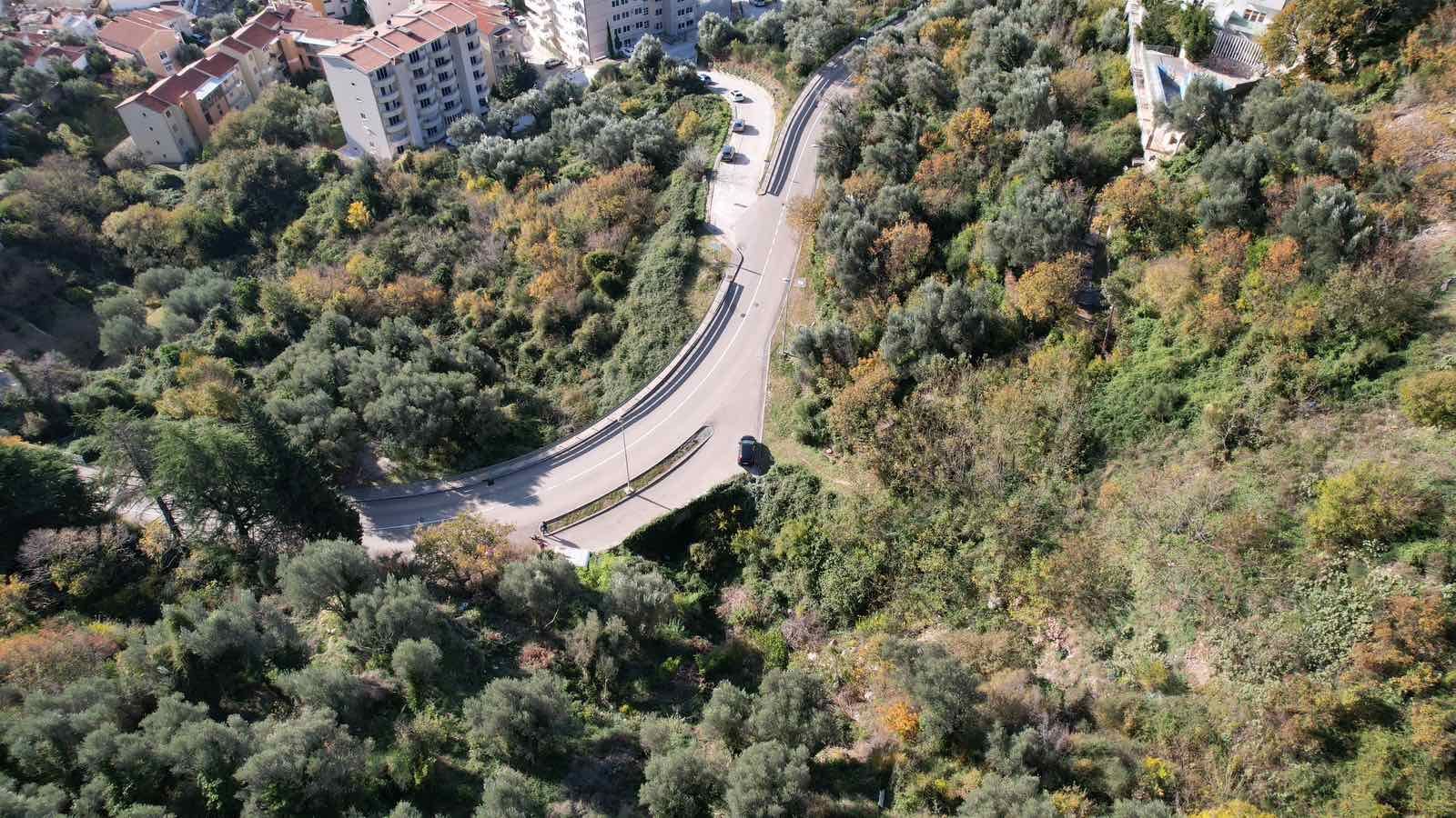 amforaproperty.com/Urbanizovan plac za izgradnju hotela u Petrovcu sa pogledom na more, 1320 m²