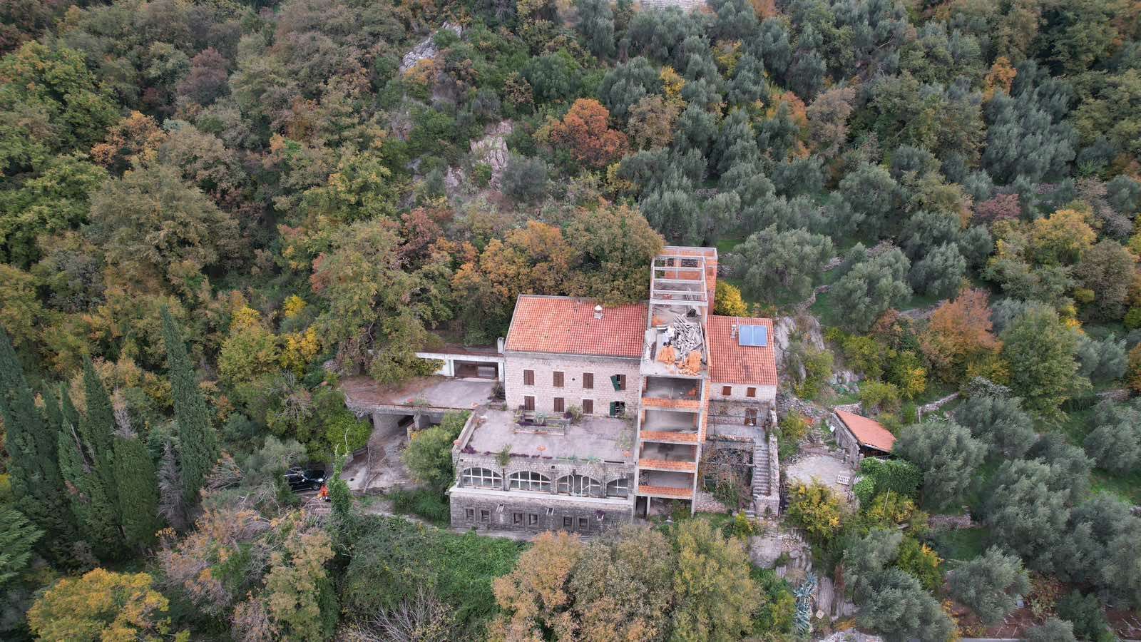 amforaproperty.com/Stambeni objekat u izgradnji 680m2 sa pogledom na more,Petrovac