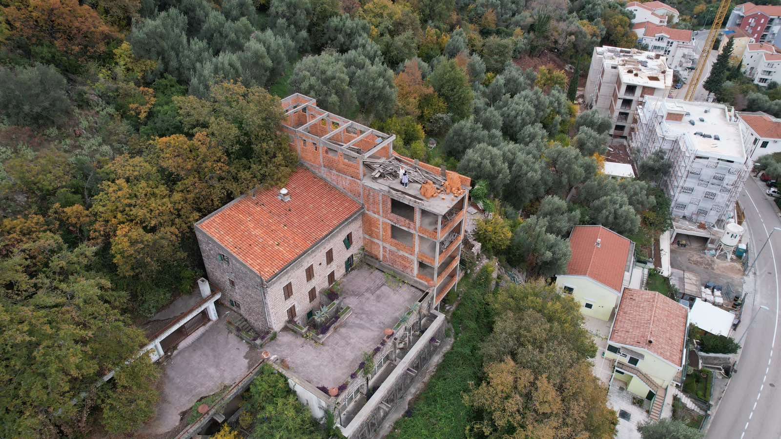 amforaproperty.com/Stambeni objekat u izgradnji 680m2 sa pogledom na more,Petrovac