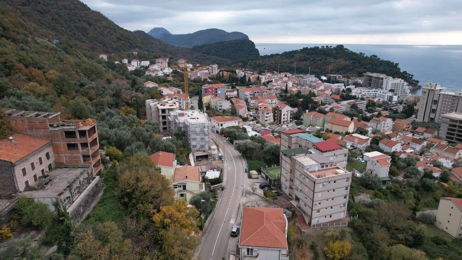 amforaproperty.com/Urbanizovan plac 360 m² sa pogledom na more, Petrovac