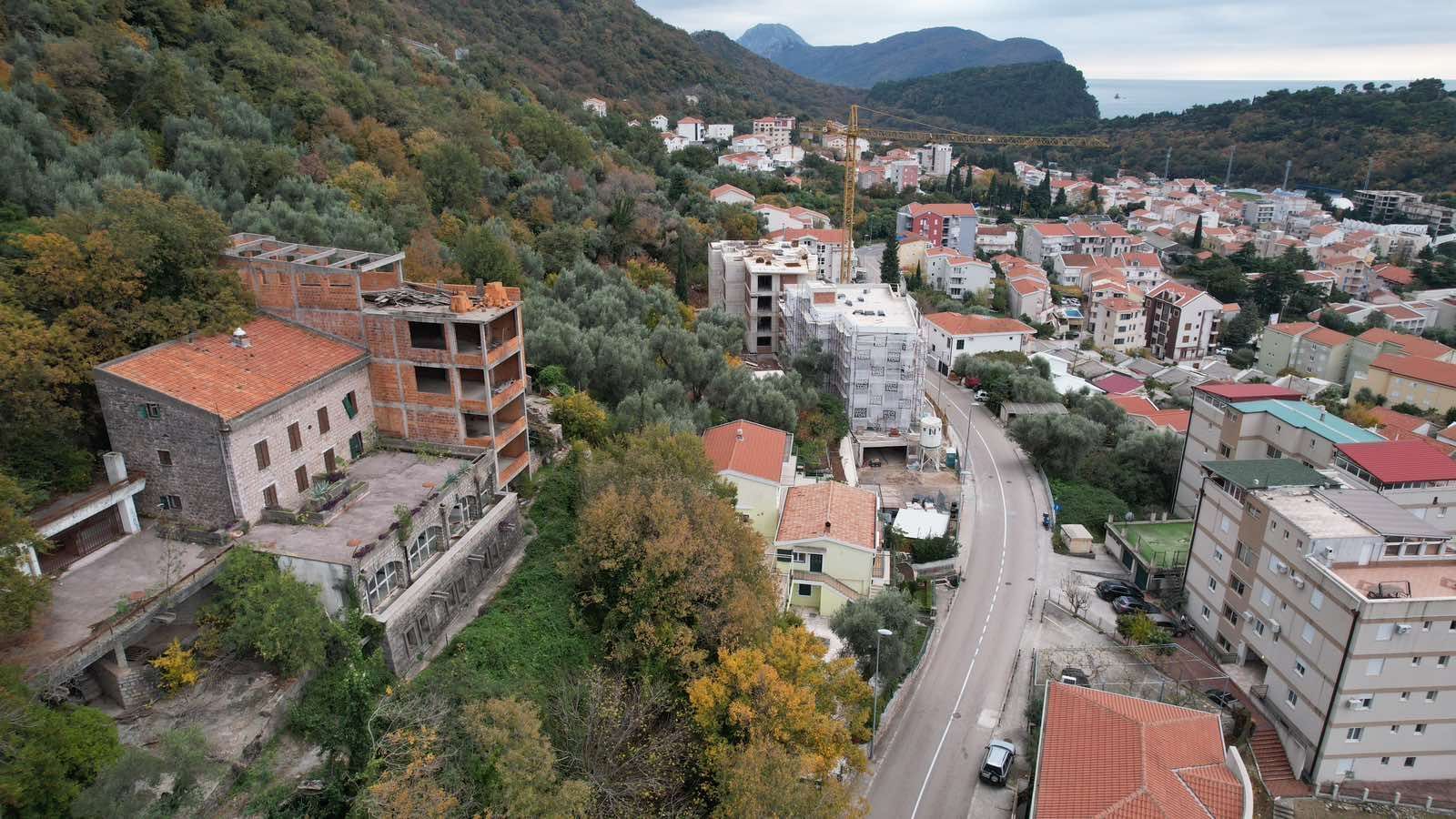 amforaproperty.com/Urbanizovan plac 360 m² sa pogledom na more, Petrovac