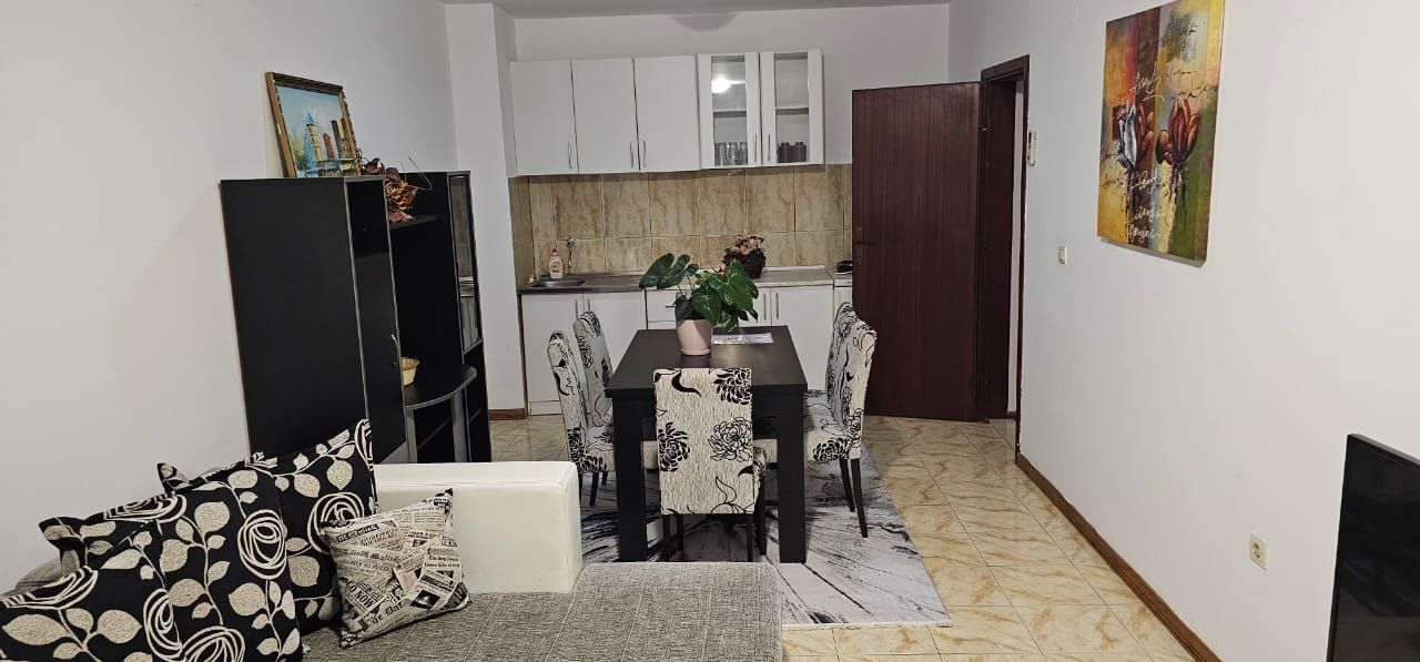 amforaproperty.com/Kompletno namešten hotel-apartman u centru Budve, 200 metara od Slovenske plaže