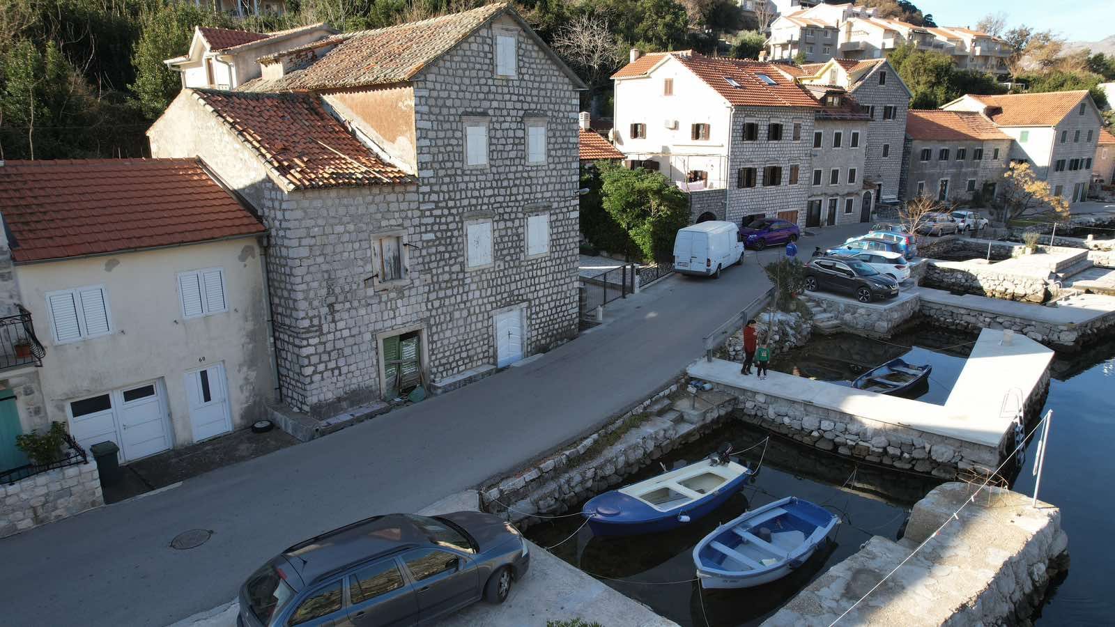 amforaproperty.com/Prelepa kamena kuća na prvoj liniji do mora u Muo, Kotor