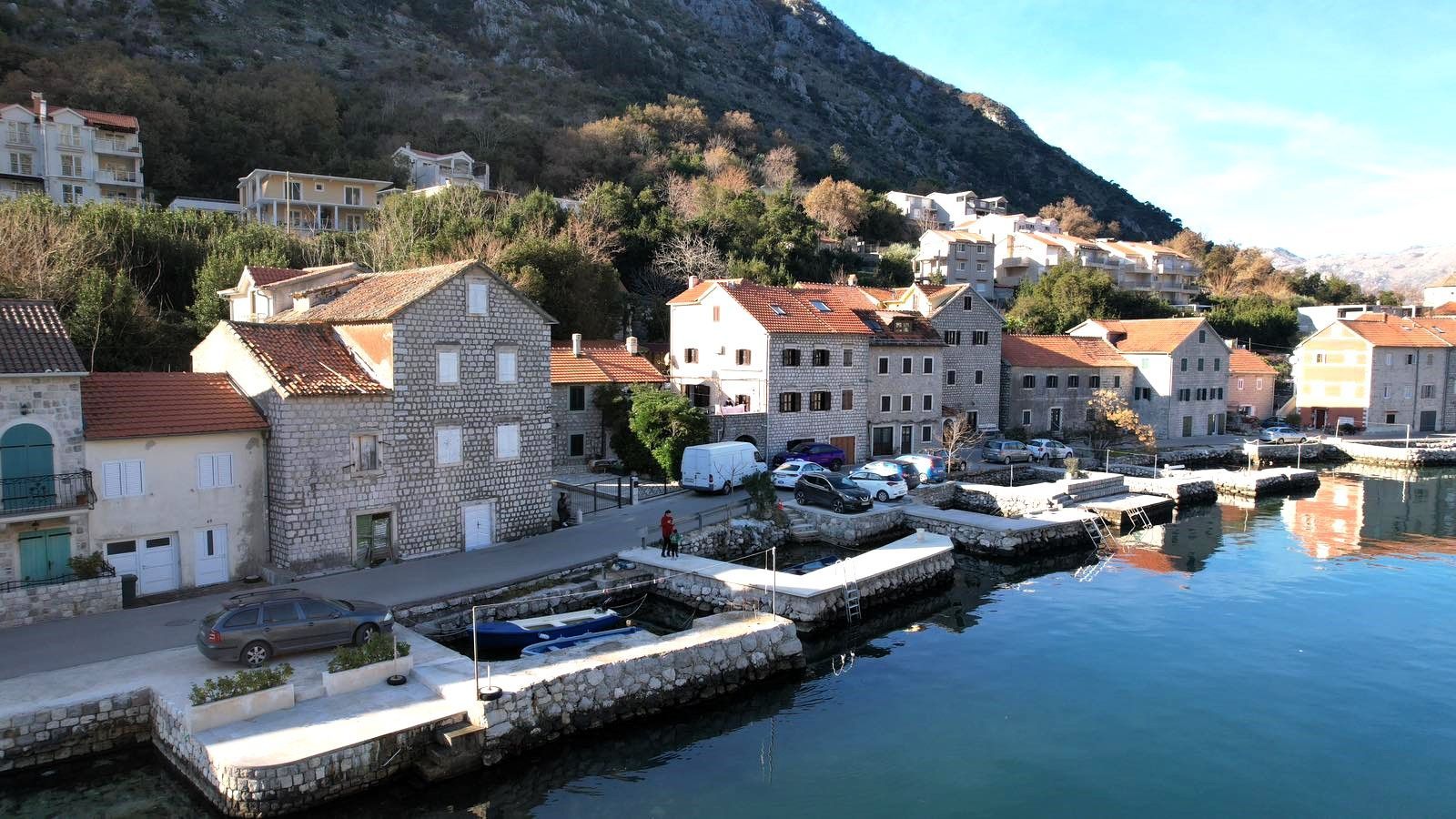 amforaproperty.com/Prelepa kamena kuća na prvoj liniji do mora u Muo, Kotor