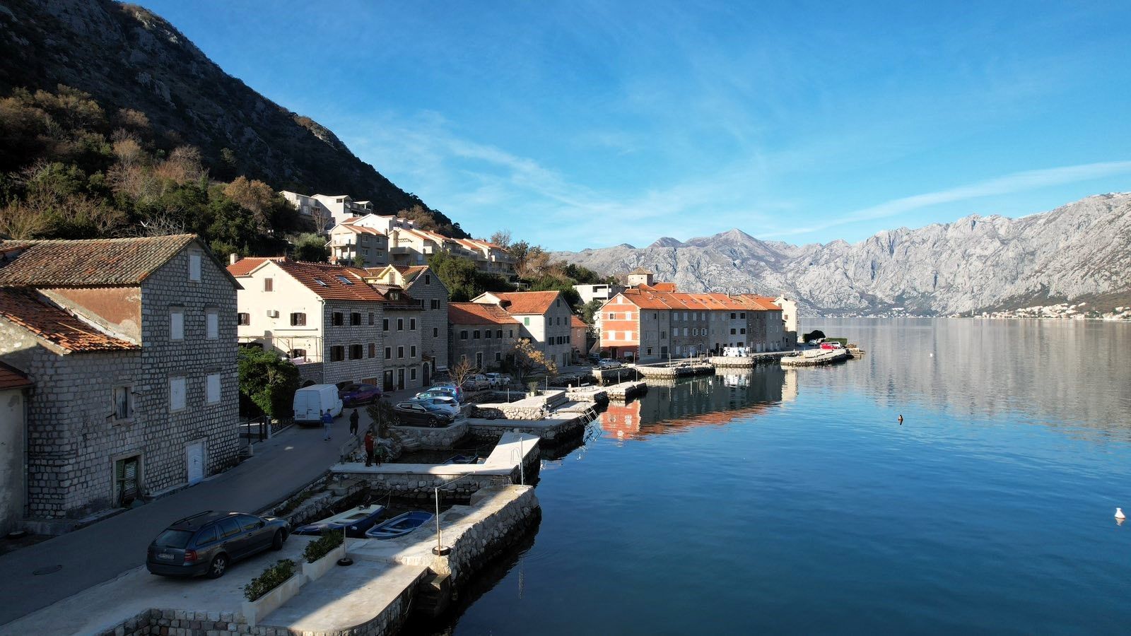 amforaproperty.com/Prelepa kamena kuća na prvoj liniji do mora u Muo, Kotor