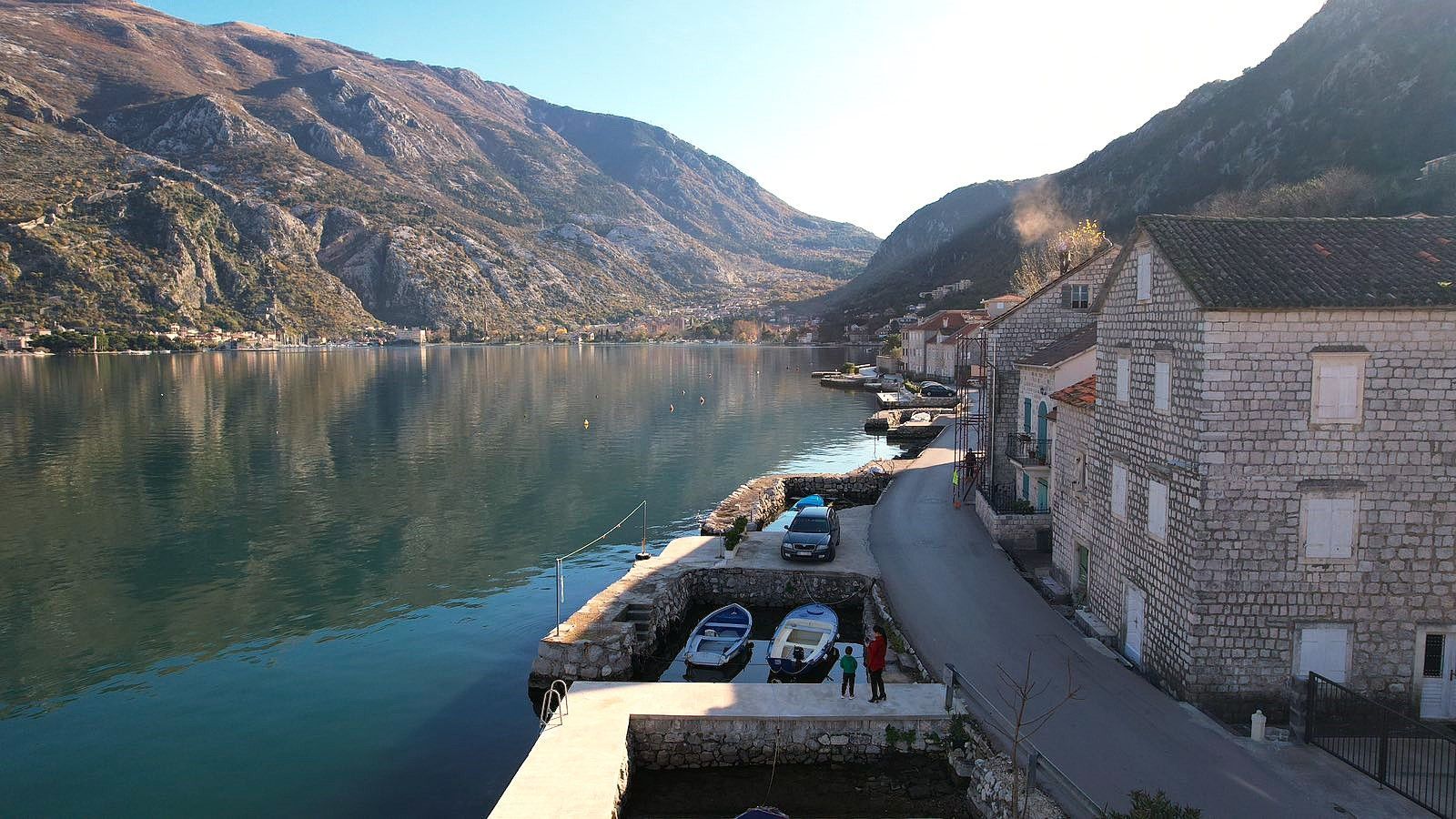 amforaproperty.com/Prelepa kamena kuća na prvoj liniji do mora u Muo, Kotor