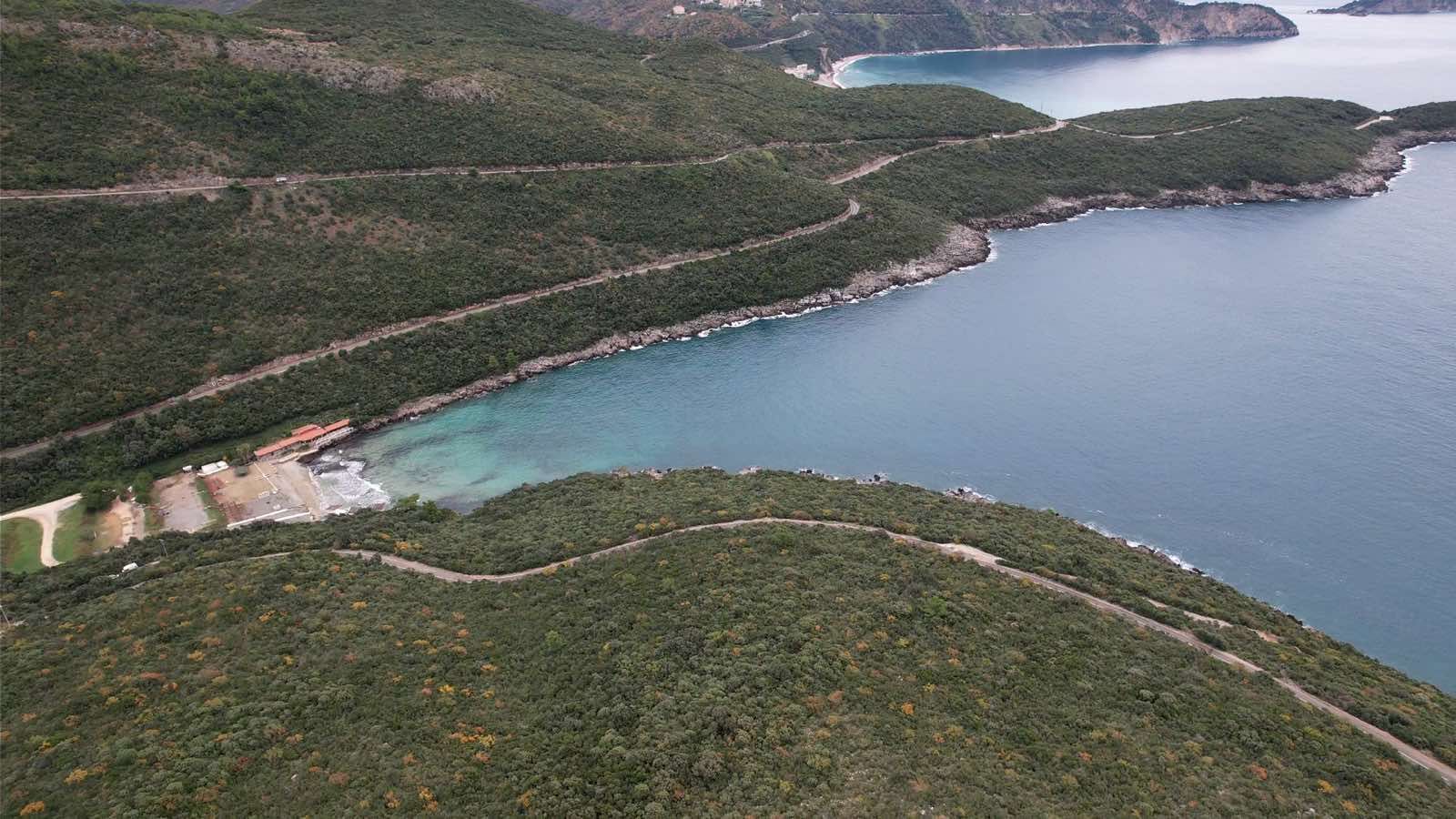 amforaproperty.com/Urbanizovano zemljište od 1.645 m² sa UTU uslovima - Krimovica, Kotor