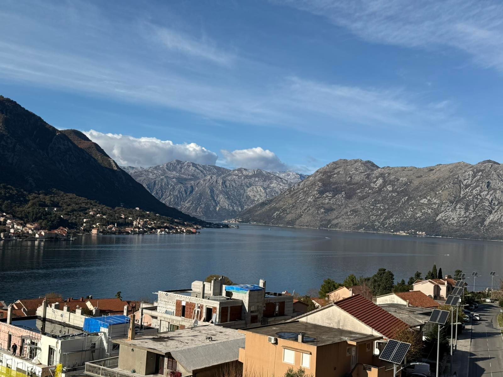 amforaproperty.com/Luksuzni dvosoban stan sa panoramskim pogledom na more, 112 m², garažno mesto – Dobrota, Kotor