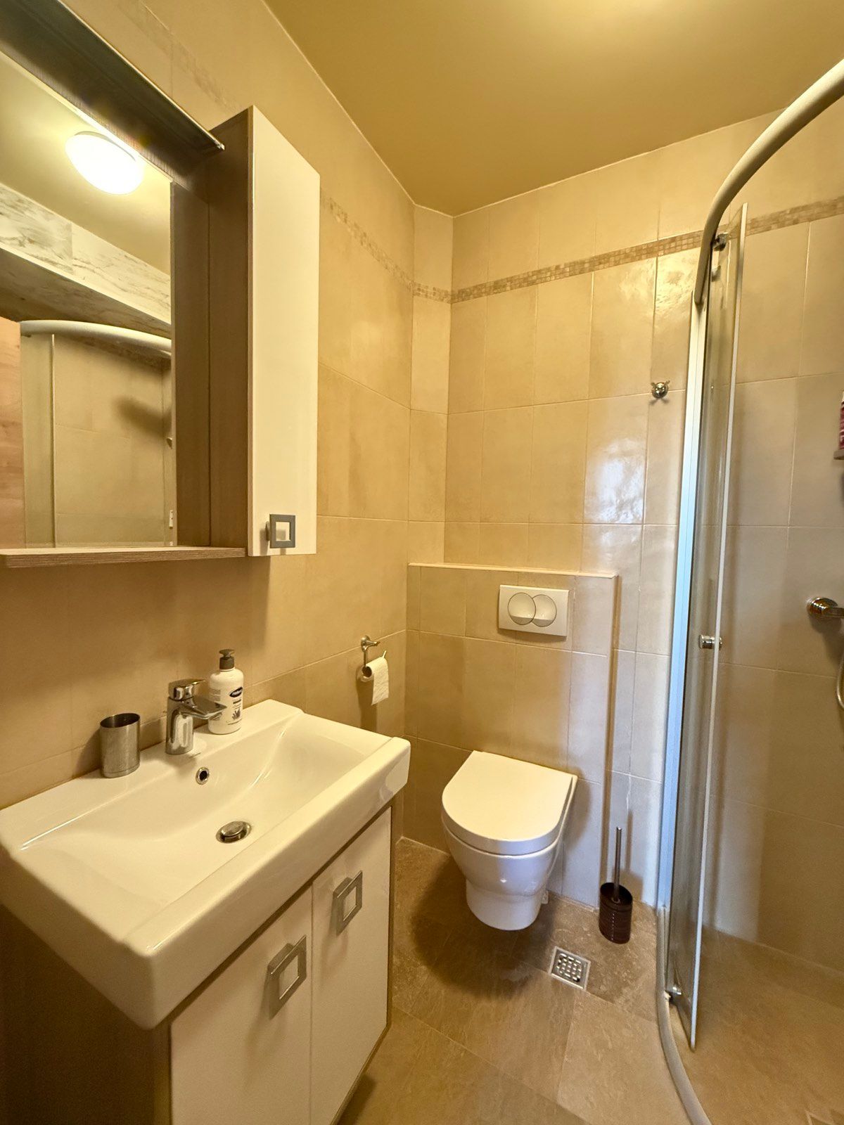 amforaproperty.com/Prodaja tri studio apartmana sa bazenom, 250 metara od mora, Dobrota, Kotor