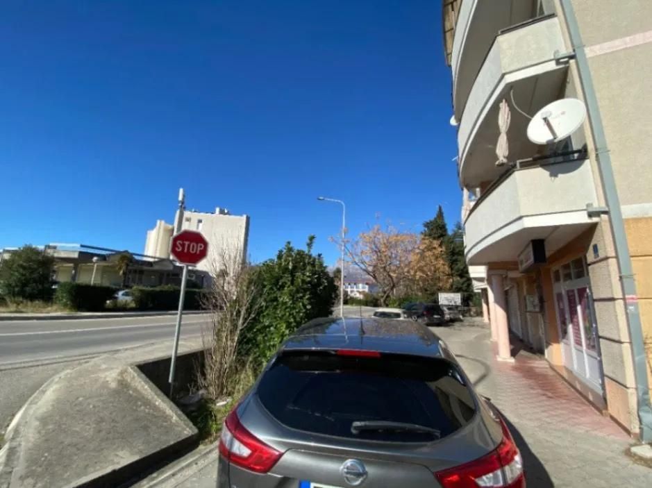 amforaproperty.com/Poslovni prostor 16m2 na atraktivnoj lokaciji,Tivat-Donja Lastva