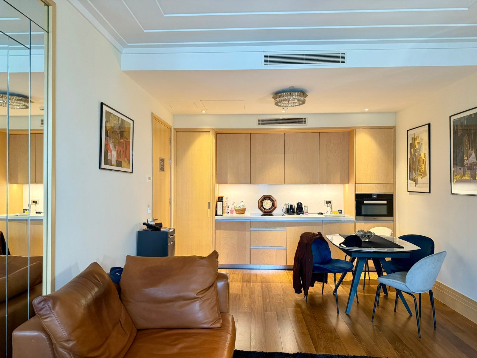 amforaproperty.com/Jednosoban apartman 68 m² sa predivnim pogledom na more u prvom redu – Regent, Porto Montenegro, Tivat