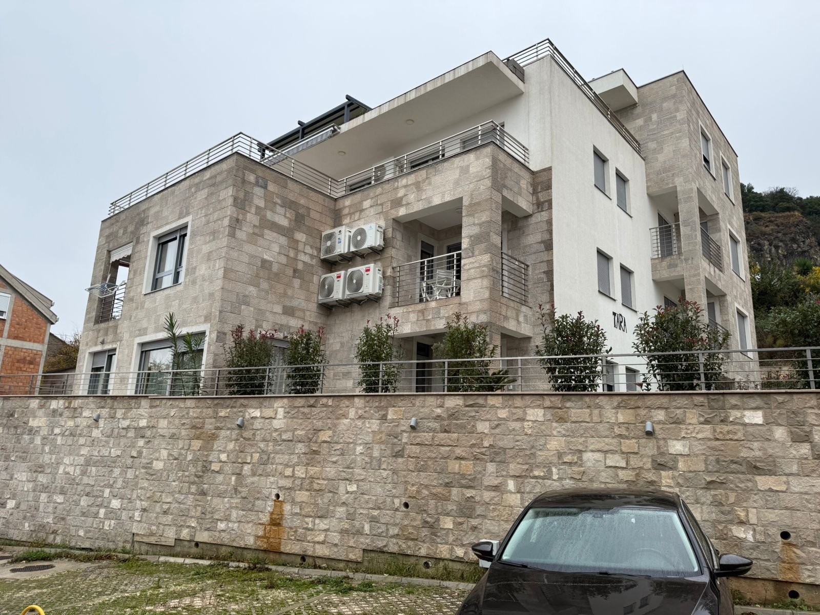 amforaproperty.com/Luksuzan dvosoban stan 65m²+50m2 terase sa panoramskim pogledom na more, u kompleksu sa bazenom, Tivat