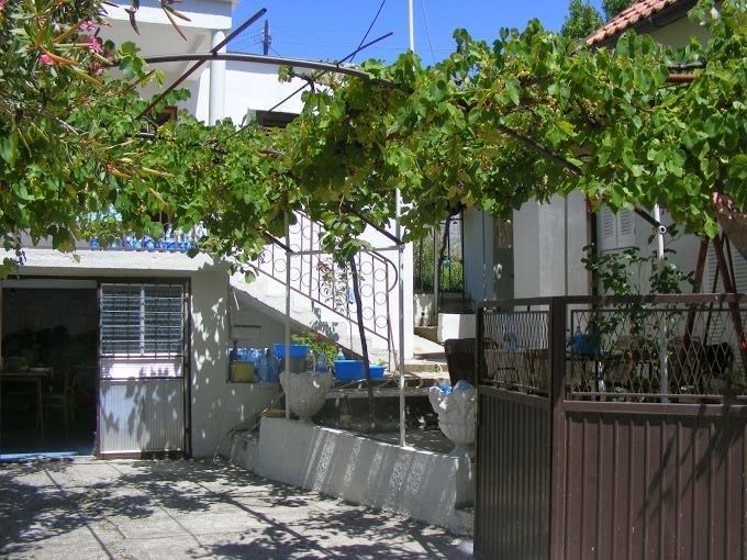 amforaproperty.com/Dve kuće 102 m² na placu od 200 m² u Šušnju, Bar