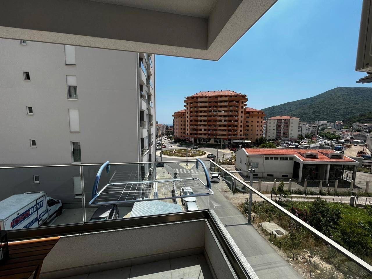 amforaproperty.com/Moderno opremljen jednosoban stan, Budva-Rozino (Na duzi period)