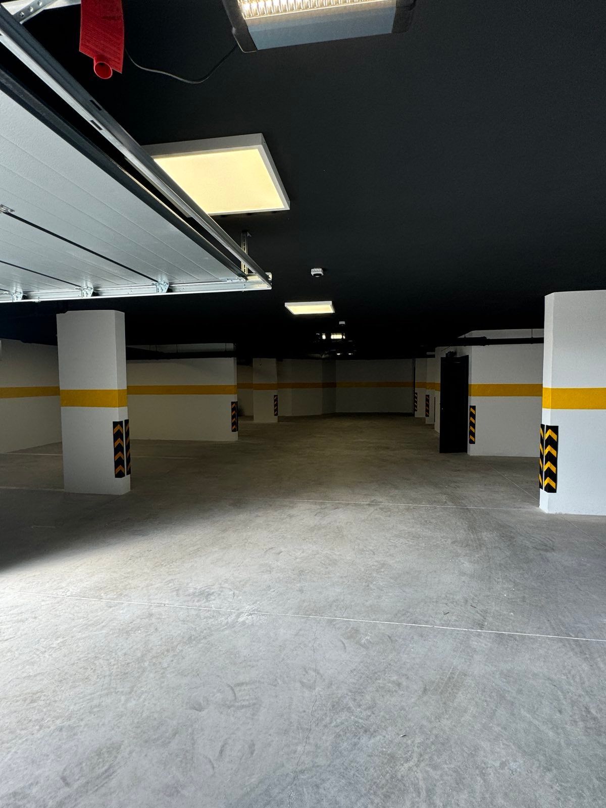 IZDAVANJE-Novoizgrađeni apart-hotel sa 18 stanova, 1600 m², na prvoj liniji do mora, sa garažnim mestima i pogledom na more - Amfora Real Estate