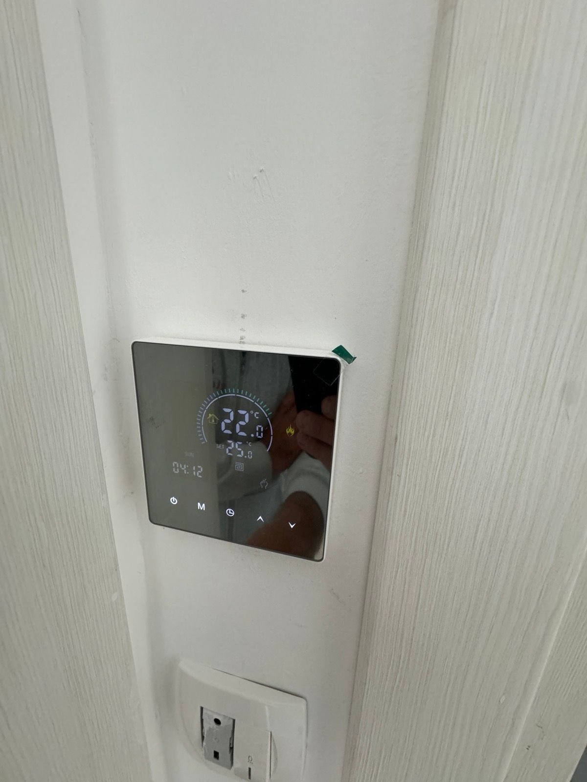 IZDAVANJE-Novoizgrađeni apart-hotel sa 18 stanova, 1600 m², na prvoj liniji do mora, sa garažnim mestima i pogledom na more - Amfora Real Estate