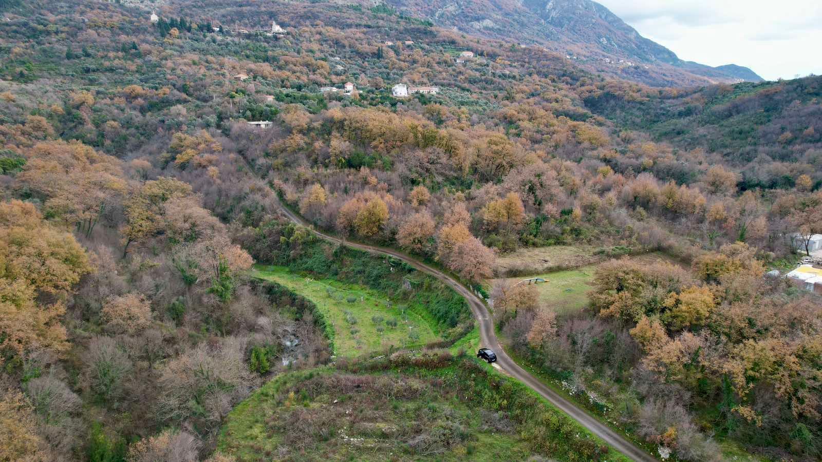 amforaproperty.com/Urbanizovan plac u Radanovićima, Kotor – 2422 m²