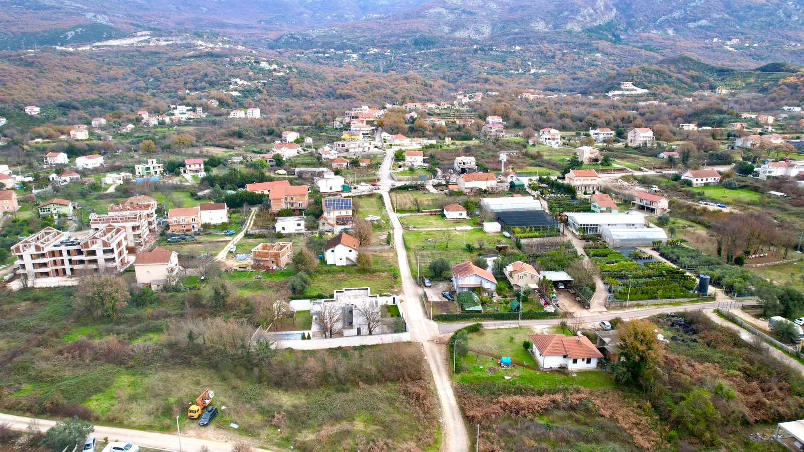 amforaproperty.com/Radanovici,Kotor-Gradjevinsko zemljiste 1142m2