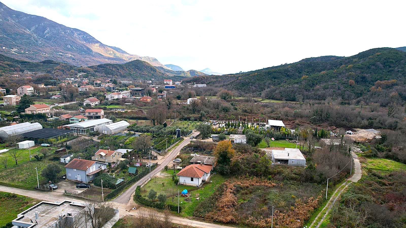 amforaproperty.com/Radanovici,Kotor-Gradjevinsko zemljiste 1142m2