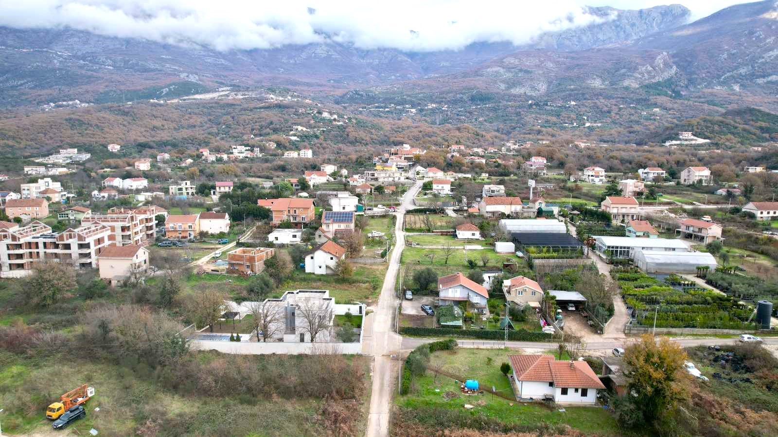 amforaproperty.com/Radanovici,Kotor-Gradjevinsko zemljiste 1142m2