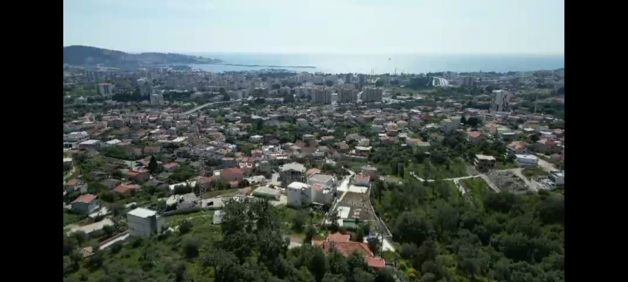 amforaproperty.com/Prodaja kuće od 154 m² sa prostranim placem od 1200 m² i prelepim pogledom na grad i more, Marovići, Bar