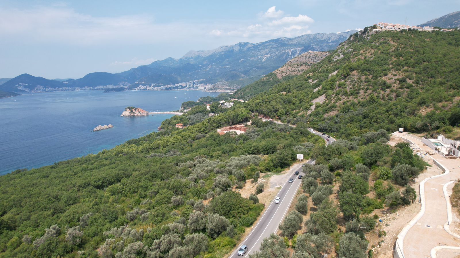 Prodaja građevinskog zemljista 2.682 m² za izgradnju 5 luksuznih vila sa pogledom na more – Blizikuće, Budva - Amfora Real Estate