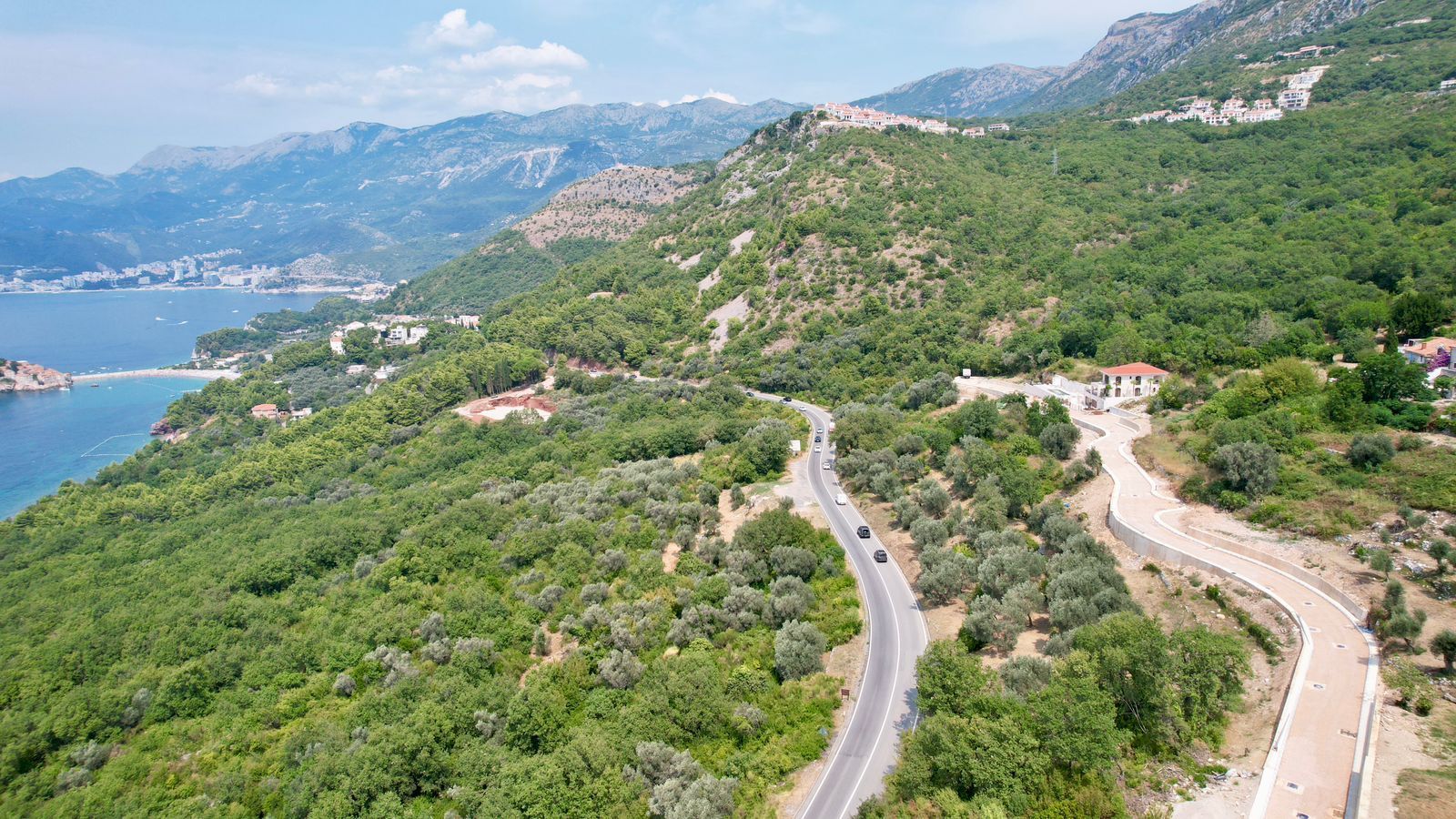 Prodaja građevinskog zemljista 2.682 m² za izgradnju 5 luksuznih vila sa pogledom na more – Blizikuće, Budva - Amfora Real Estate