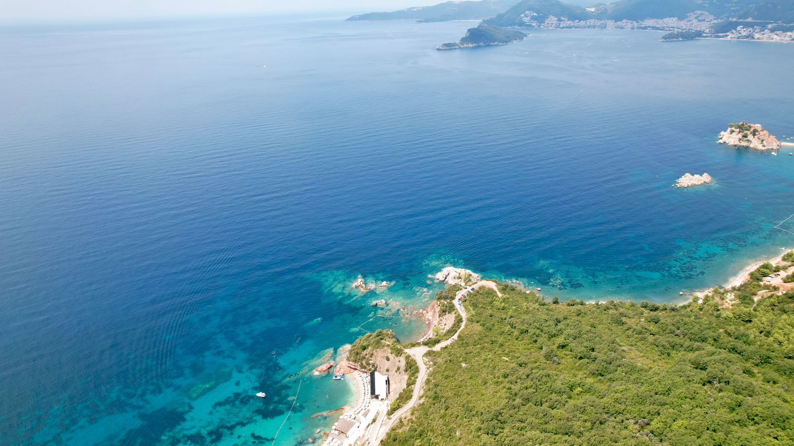 Prodaja građevinskog zemljista 2.682 m² za izgradnju 5 luksuznih vila sa pogledom na more – Blizikuće, Budva - Amfora Real Estate