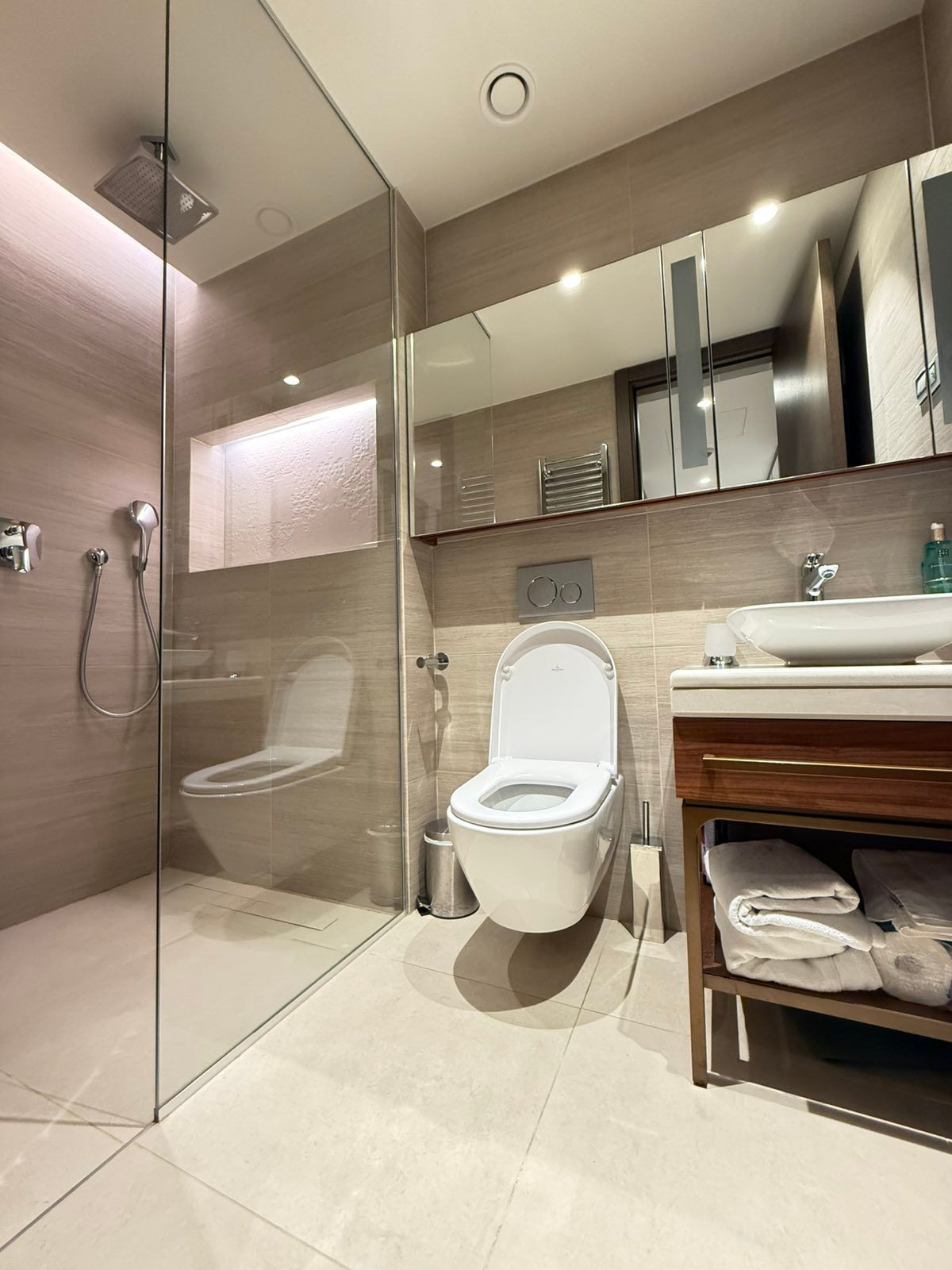 amforaproperty.com/Luksuzan jednosoban stan sa direktnim pristupom bazenu u Portonovi Village Residences, Herceg Novi
