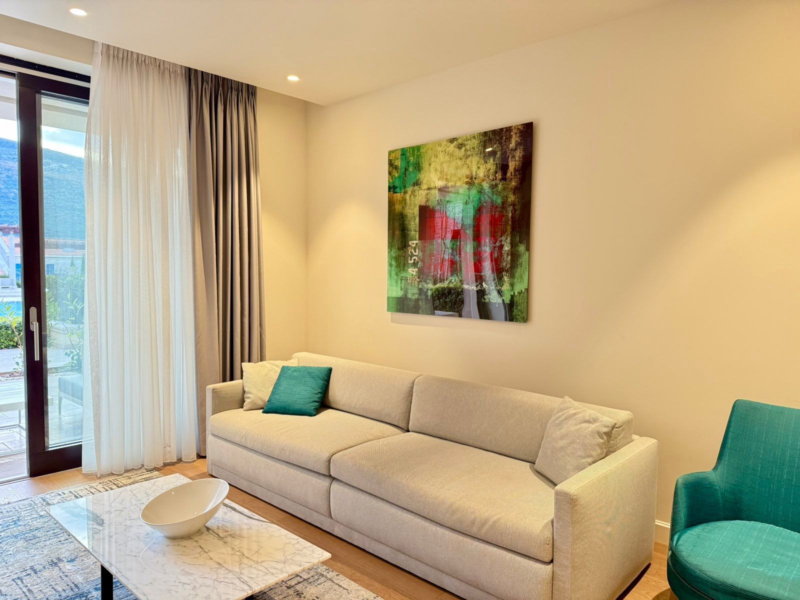 amforaproperty.com/Luksuzan jednosoban stan sa direktnim pristupom bazenu u Portonovi Village Residences, Herceg Novi