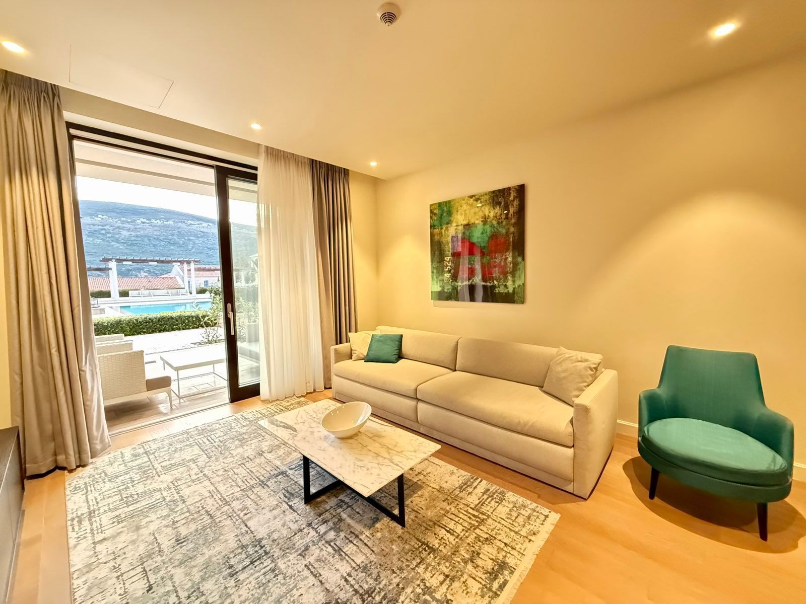 amforaproperty.com/Luksuzan jednosoban stan sa direktnim pristupom bazenu u Portonovi Village Residences, Herceg Novi