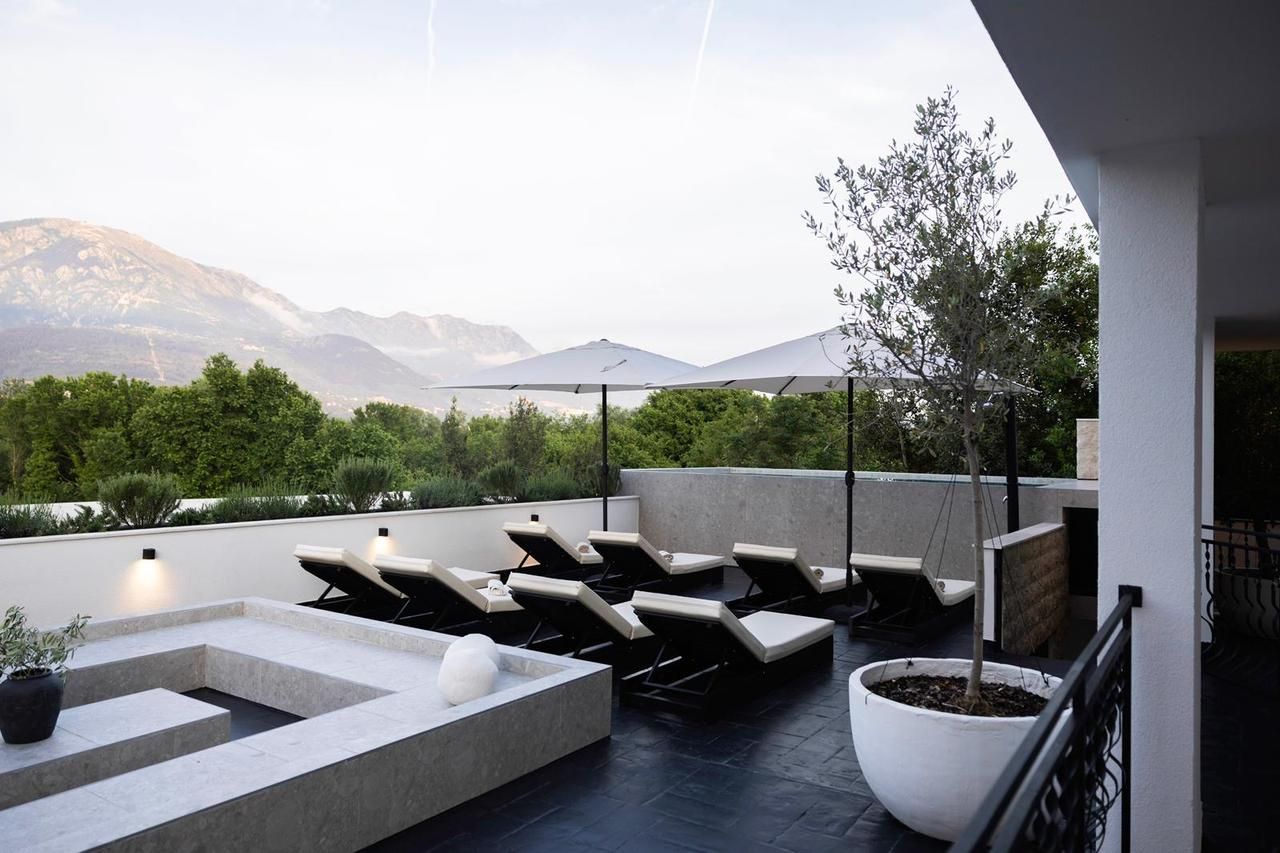 amforaproperty.com/Nova Luksuzna Vila u Tivtu – 424 m²