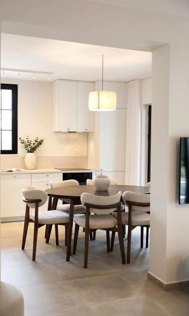 amforaproperty.com/Nova Luksuzna Vila u Tivtu – 424 m²