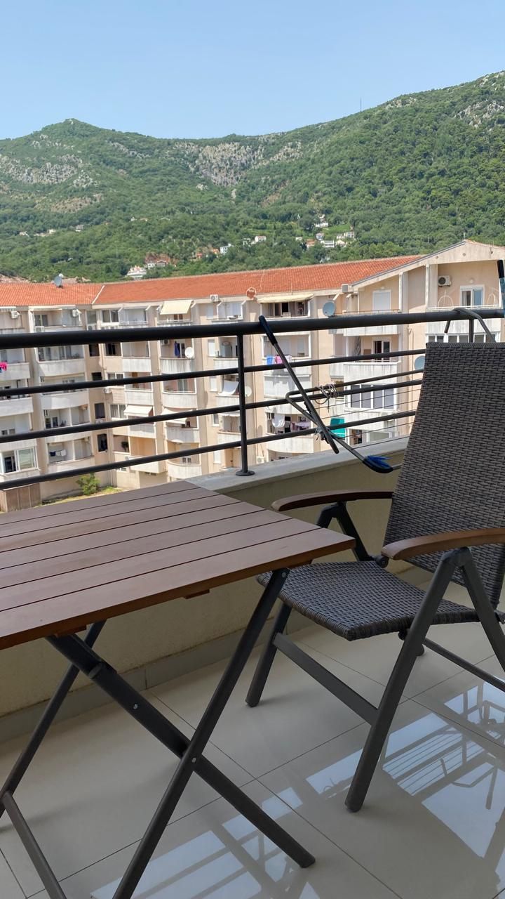 amforaproperty.com/Izdaje se dvosoban, potpuno namešten stan površine 92 m² u naselju Babilonija, Budva (Na period do 1.06.2025)