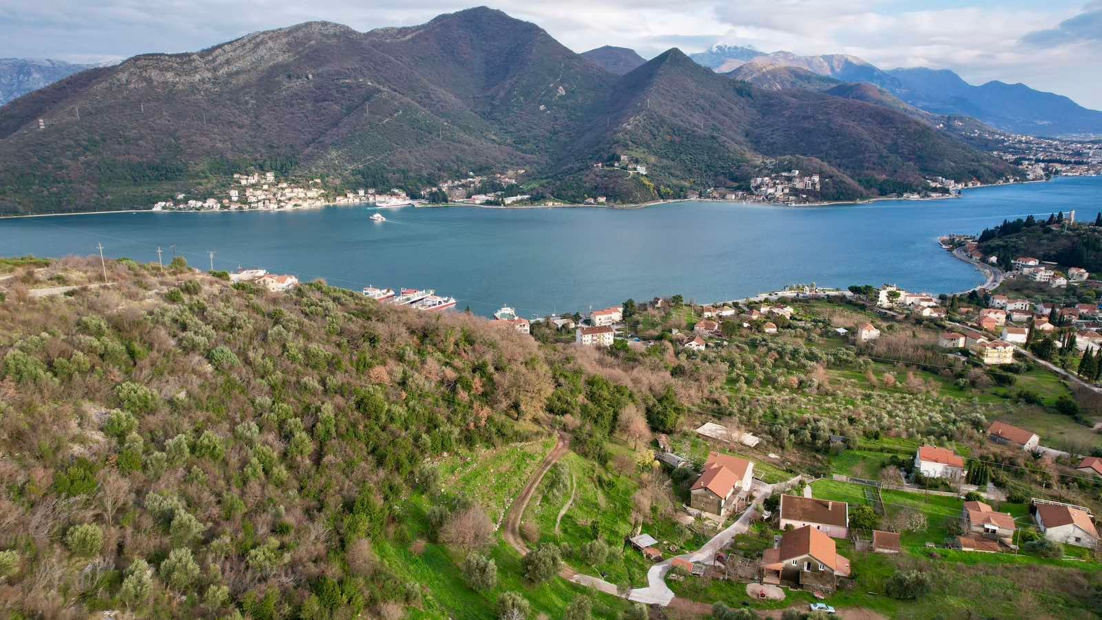 amforaproperty.com/Zemljište sa pogledom na more, 750m², Kamenari, Herceg Novi