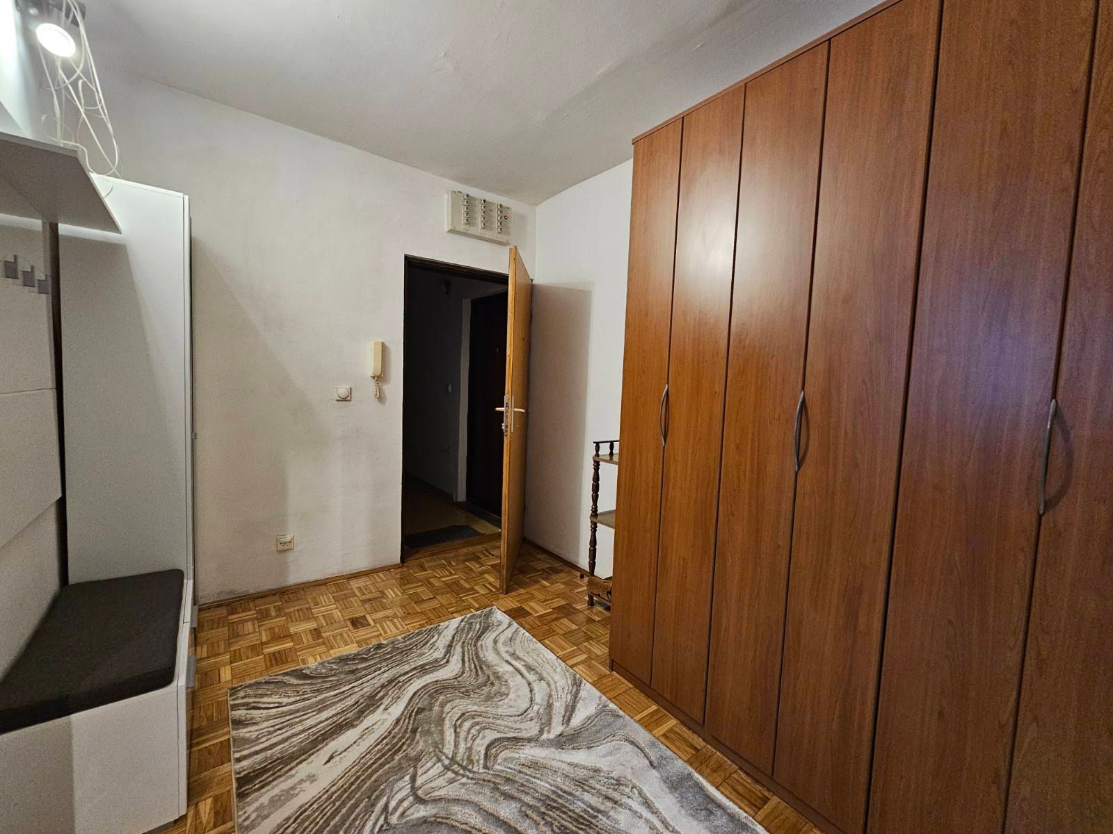 amforaproperty.com/Jednosoban namesten stan u Budvi (na duzi period)