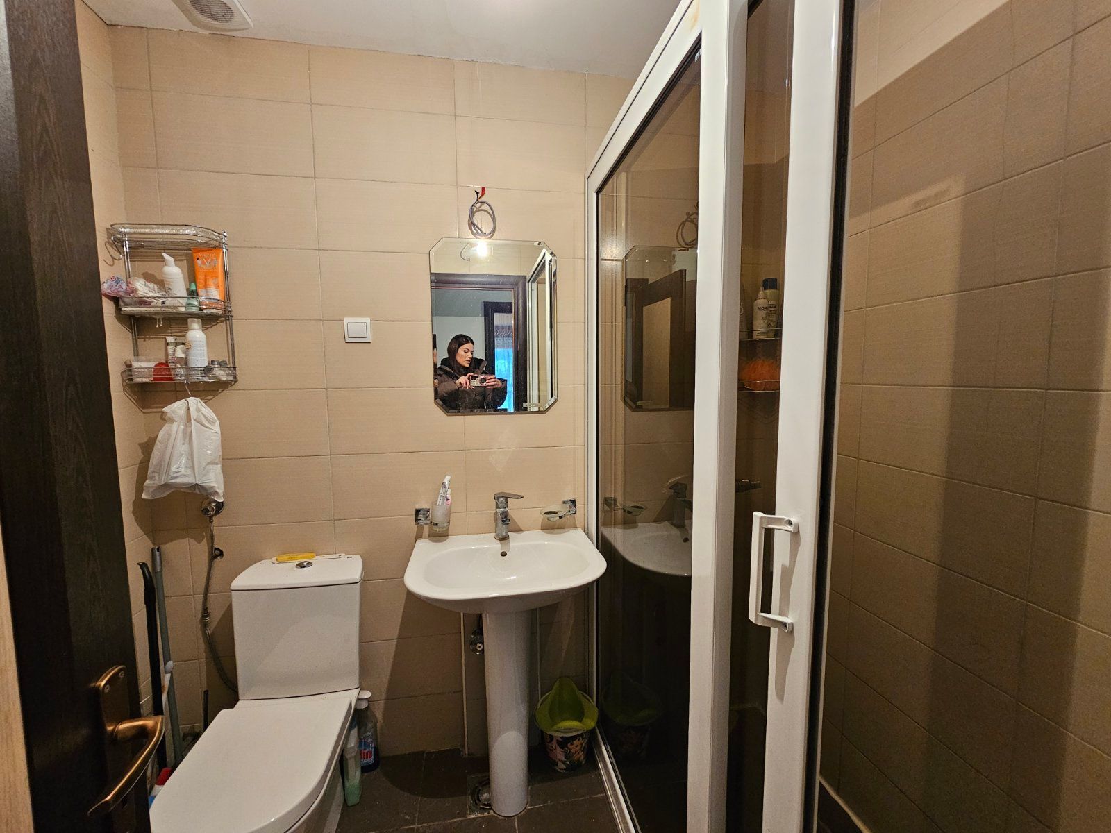 amforaproperty.com/Dvosoban stan u centru Budve sa pogledom na planine i grad, 54 m²