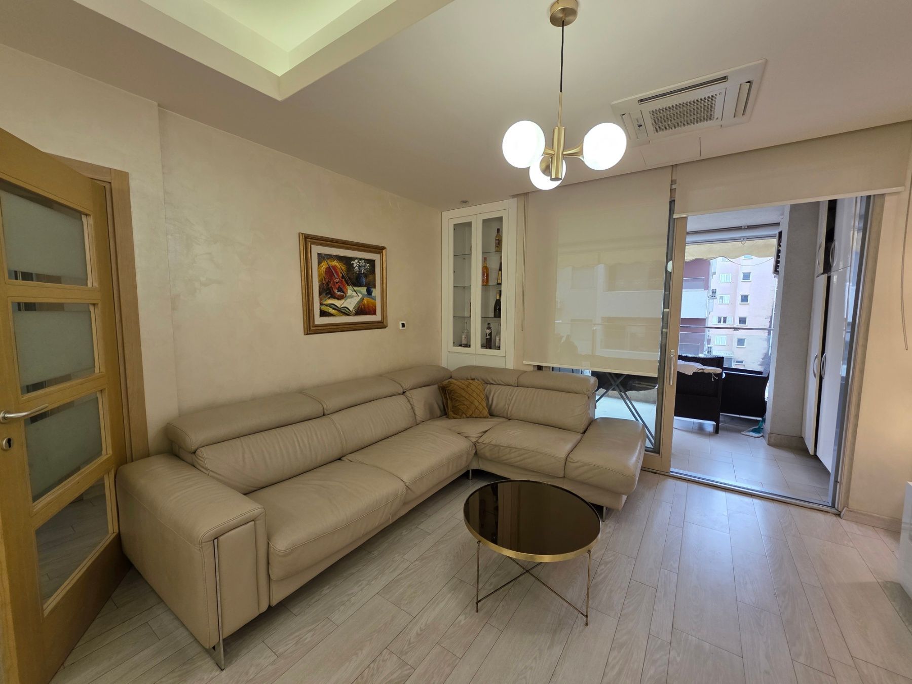 amforaproperty.com/Luksuzno opremljen dvosoban stan 80m² u Budvi,Rozino
