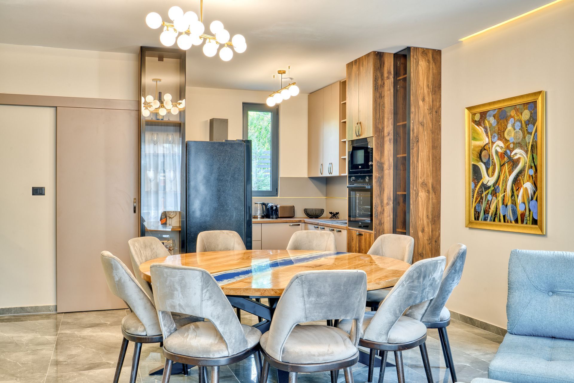 Izdavanje,Kotor,Zagora-Ekskluzivna Vila sa Bazenom, Krovnom Terasom, Đakuzijem i Letnjom Kuhinjom (NA PERIOD DO 01.05.2026) - Amfora Real Estate