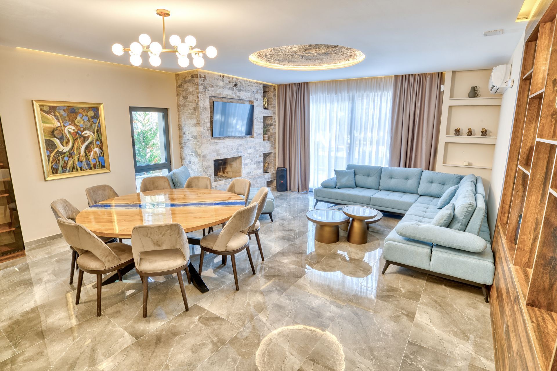 Izdavanje,Kotor,Zagora-Ekskluzivna Vila sa Bazenom, Krovnom Terasom, Đakuzijem i Letnjom Kuhinjom (NA PERIOD DO 01.05.2026) - Amfora Real Estate