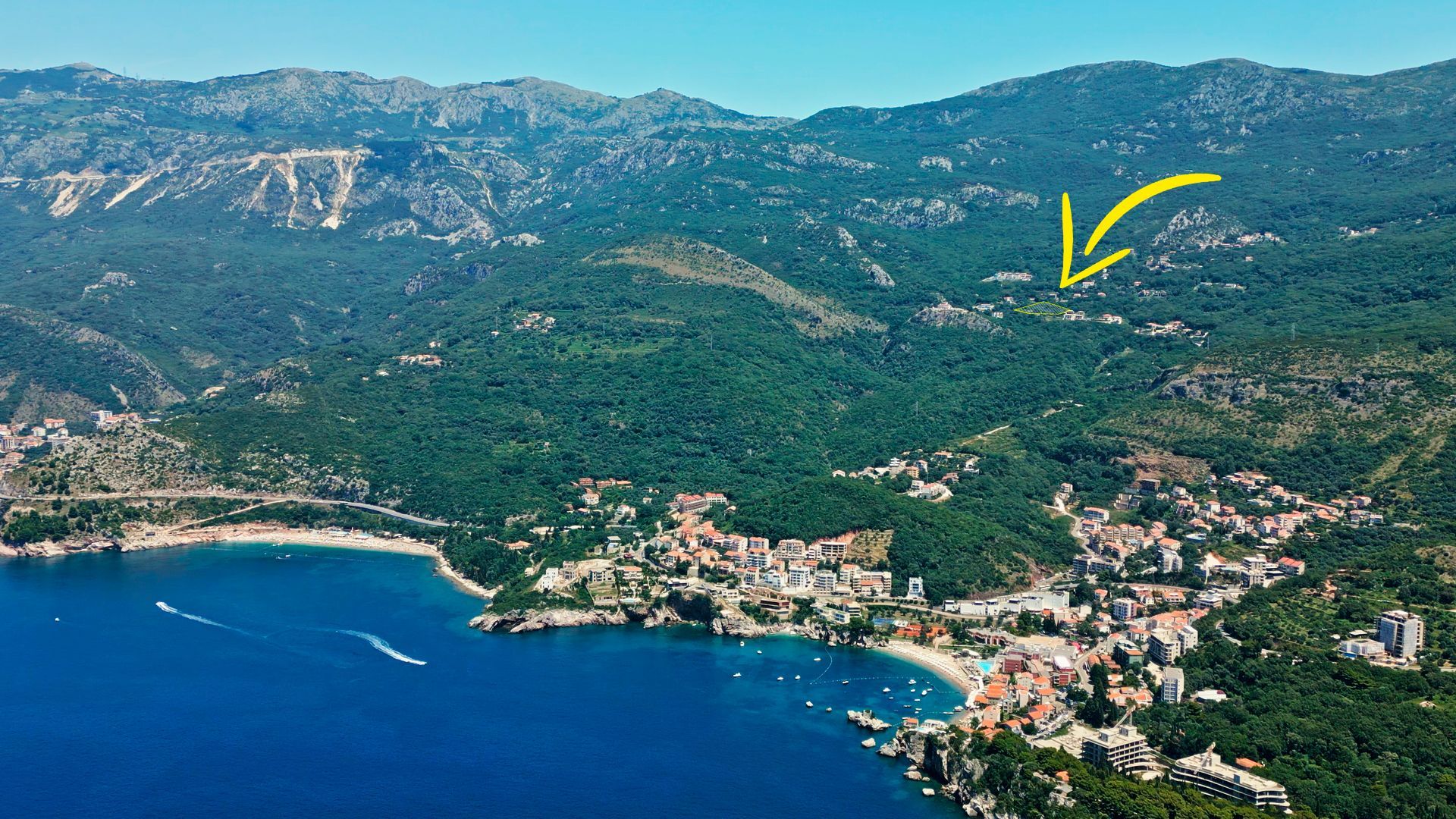 amforaproperty.com/Urbanizovano zemljište od 732 m² sa panoramskim pogledom na more u Kuljačama, Budva