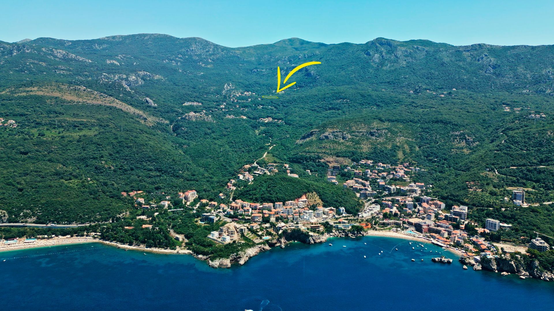amforaproperty.com/Neurbanizovano zemljište od 1088 m² sa panoramskim pogledom na more u Kuljačama, Budva