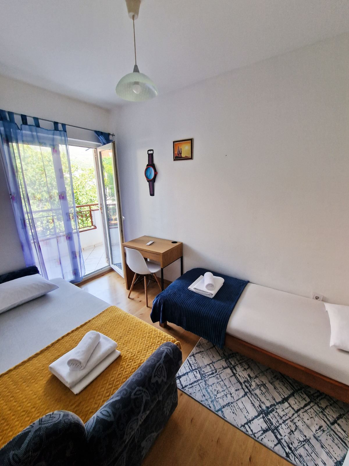 Trosoban namesten stan sa pogledom na more i grad ,Budva-Dubovica (NA DUZI PERIOD) - Amfora Real Estate