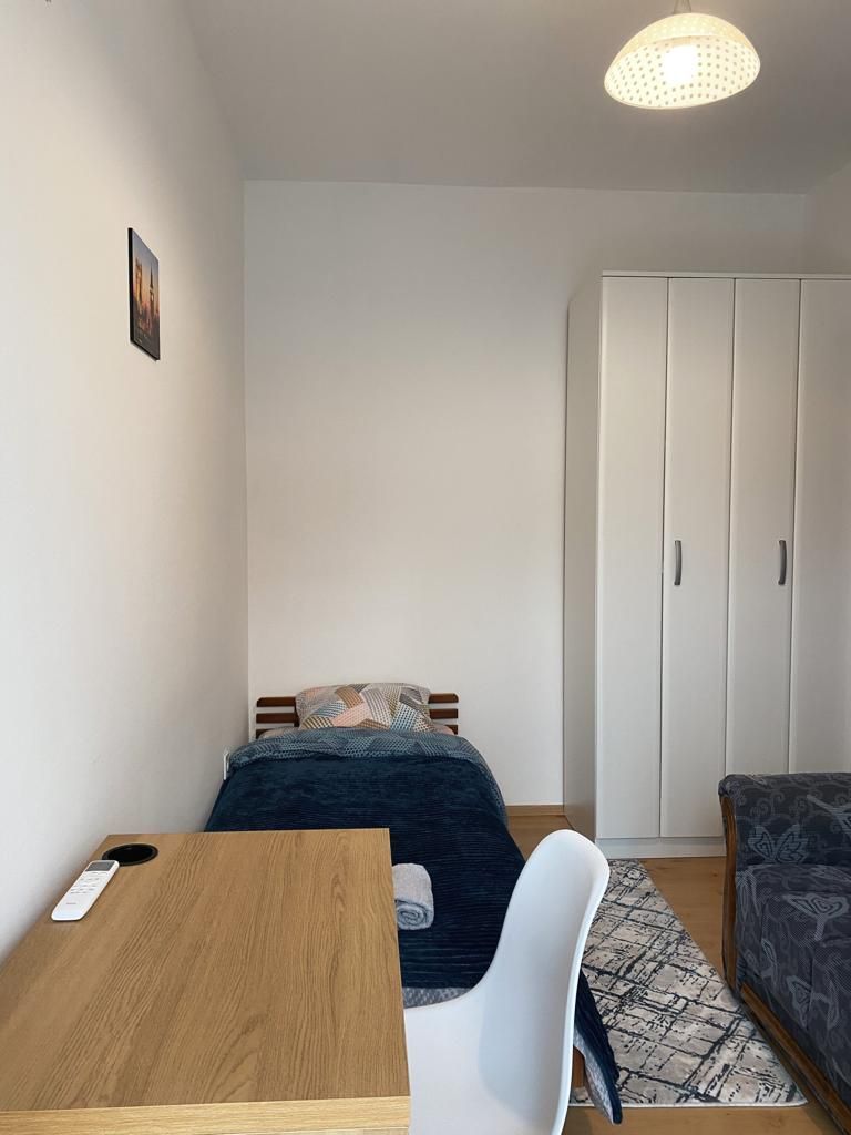 Trosoban namesten stan sa pogledom na more i grad ,Budva-Dubovica (NA DUZI PERIOD) - Amfora Real Estate