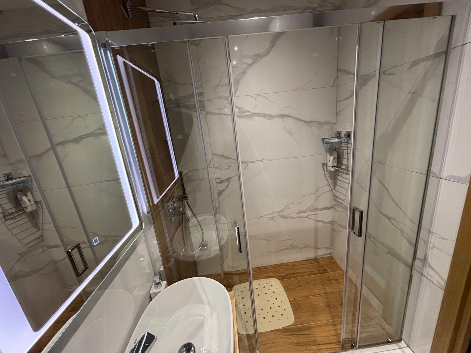 amforaproperty.com/Luksuzan useljiv jednosoban apartman 39m² u kompleksu Balkan Square, Zlatibor