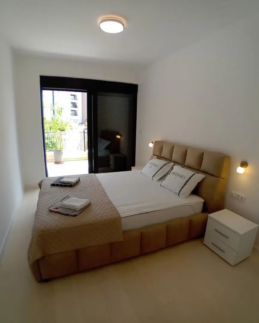 amforaproperty.com/Jednosoban stan 51m2 sa pogledom na more i garaznim mestom-Dubovica,Budva