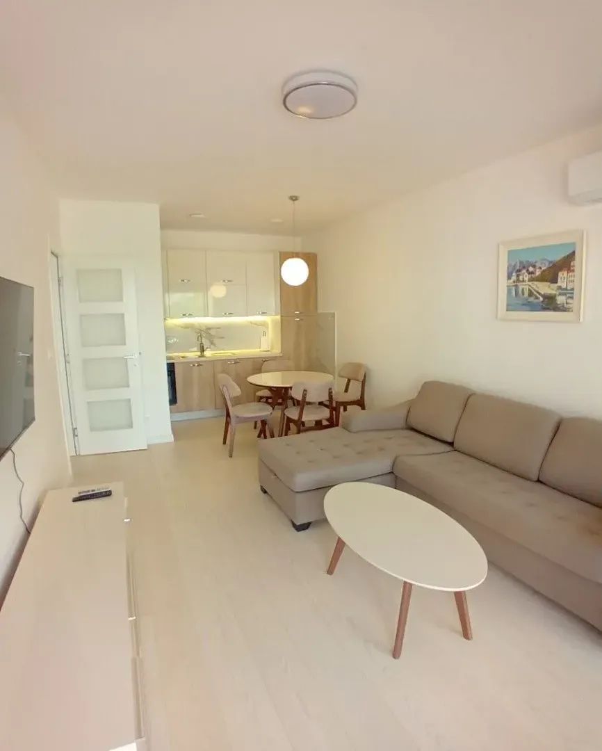 amforaproperty.com/Jednosoban stan 51m2 sa pogledom na more i garaznim mestom-Dubovica,Budva