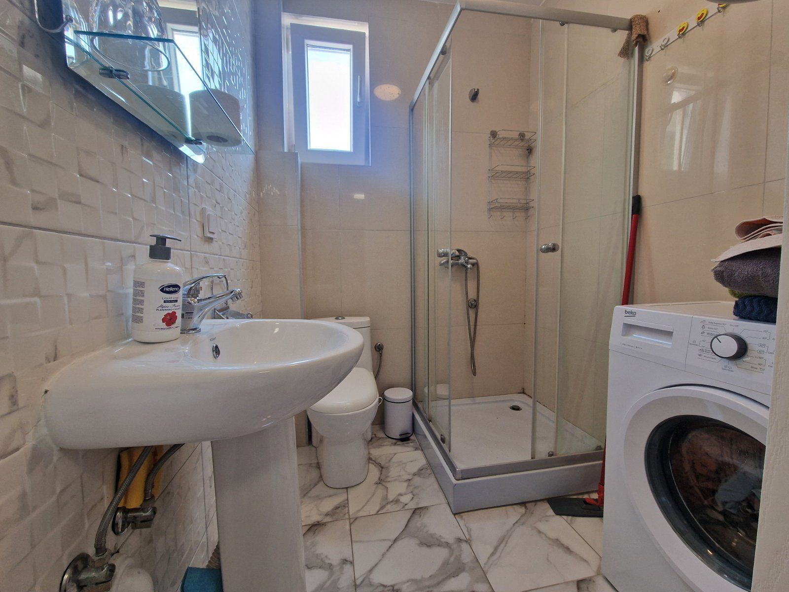 Opremljena garsonjera  31m2 na atraktivnoj lokaciji u Budvi (na period do 01.07.2026) - Amfora Real Estate